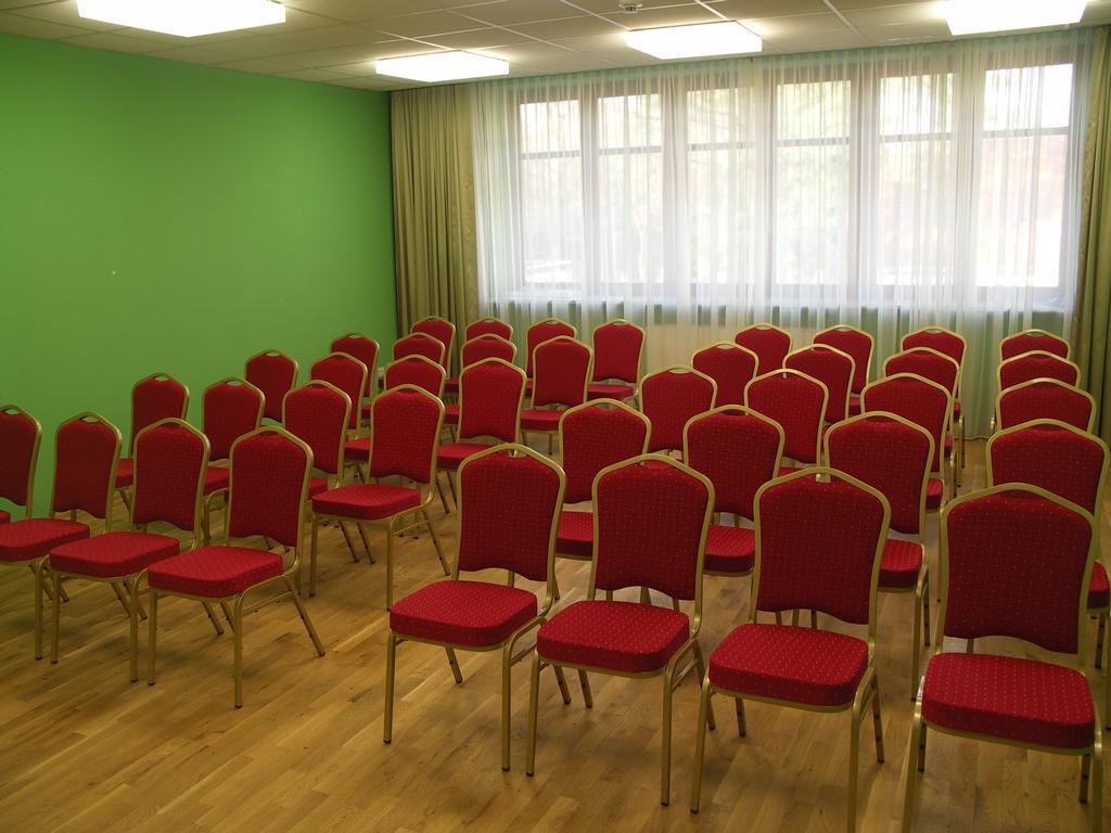 Ckm Centrum Konferencyjne Mazowsze Otrębusy Exterior foto